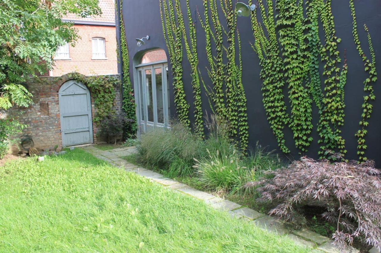 Maison Et Jardin De Charme - Bruxelles Sud Villa Luaran gambar